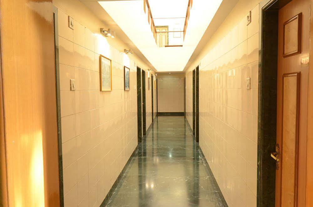 Pooja International Nashik Hotel Exterior photo